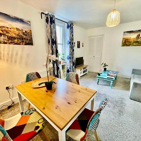 Cosy Authentic Flat In The Heart Of Galashiels Kültér fotó