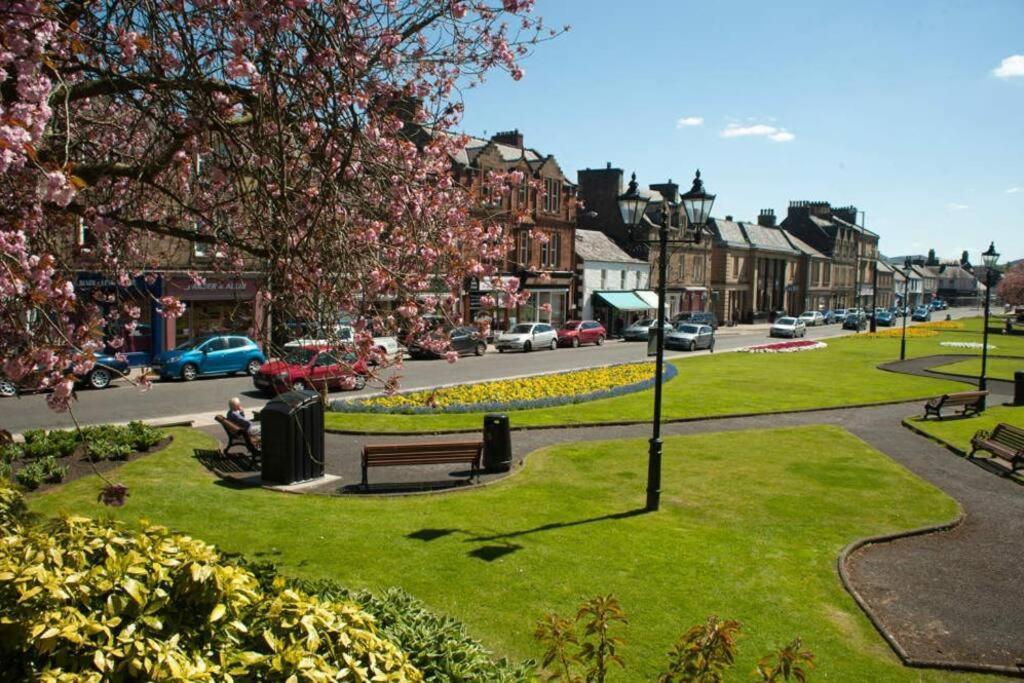Cosy Authentic Flat In The Heart Of Galashiels Kültér fotó