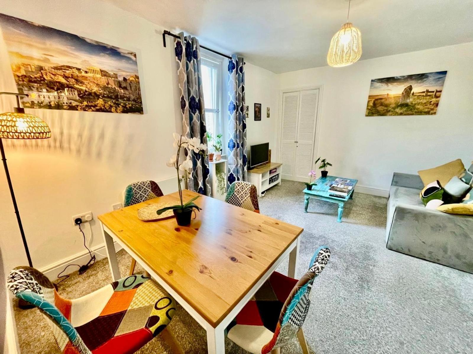 Cosy Authentic Flat In The Heart Of Galashiels Kültér fotó